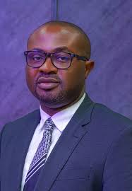 Interior Minister Makes Surprise Visit to Immigration Office, Orders Faster Service Delivery