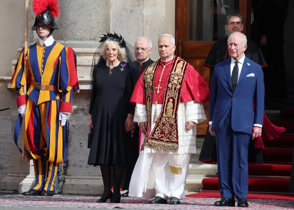 King Charles III Becomes First British Monarch to Publicly Pray With Pope