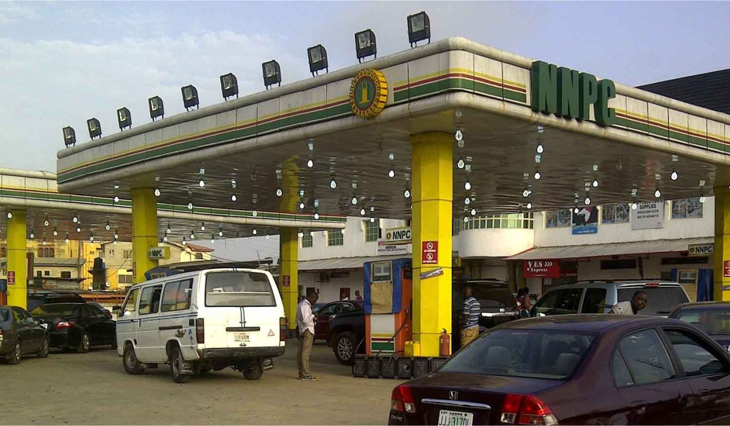 NNPCL, Other Marketers Drop Petrol Prices Below Dangote Partners’ Cost in Lagos