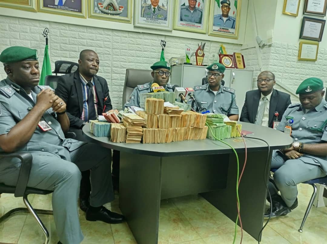 Foreign Currency Declaration: How to Avoid Losing Money during International Travel