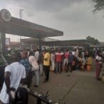 Motorists Flood MRS Filling Stations in Lagos as Petrol Price Drops to ₦739 Per Litre