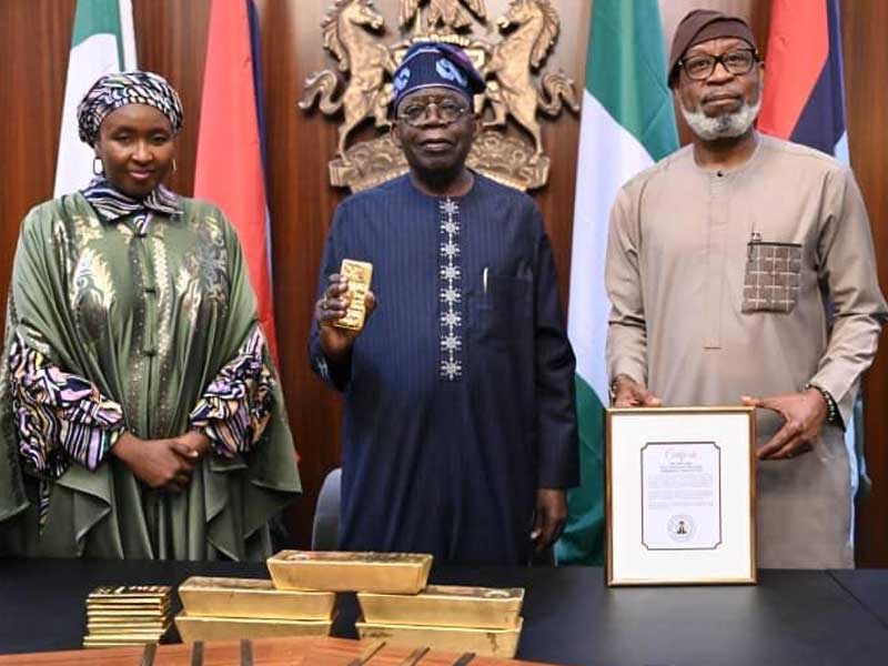 Alake Presents Gold Bars to Tinubu,