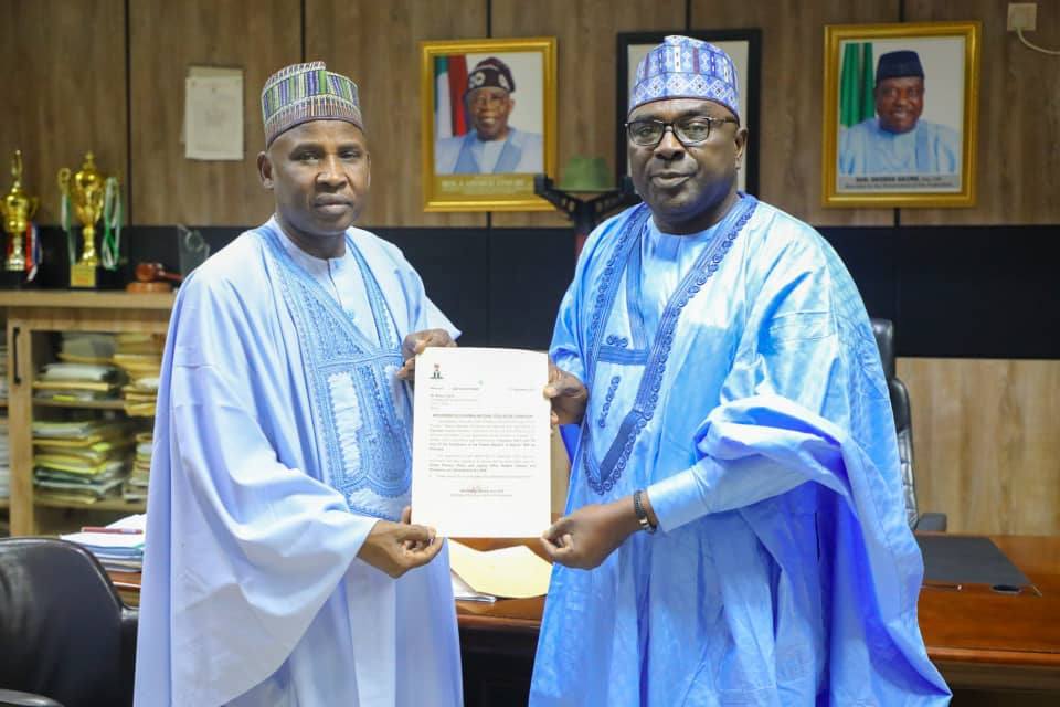 The Acting Chairman, Hon. Muhammad Usman Dattijo, formally presented handover notes to Dr. Yusuf